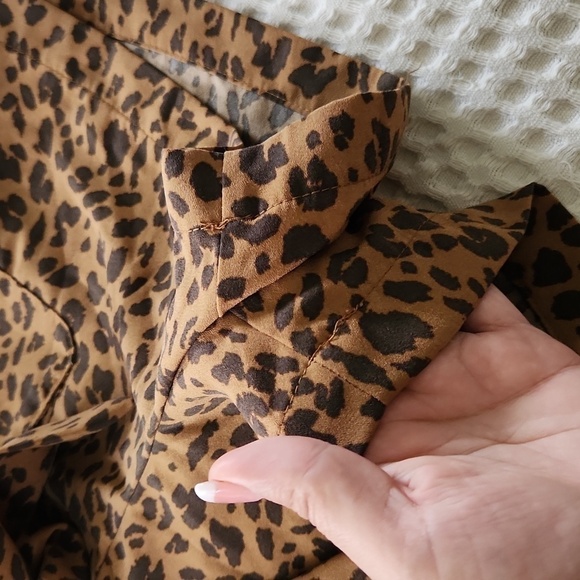 Animal print shorts with belt pockets small lounge casual cute Lagenlook beachy - Picture 5 of 8